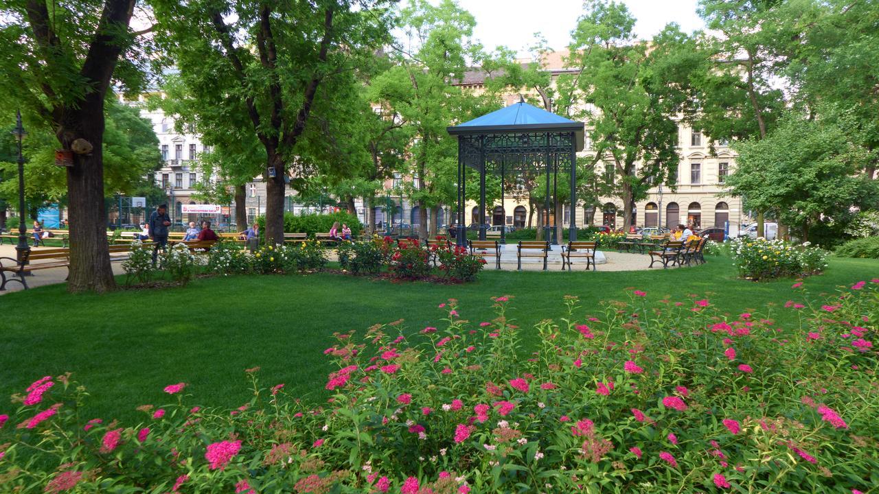 Fewo Oktogon Budapest Luaran gambar