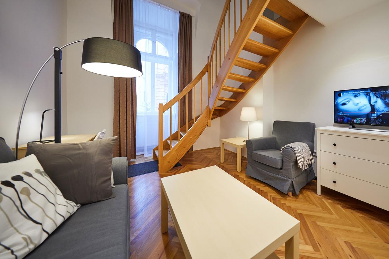 Fewo Oktogon Budapest Luaran gambar
