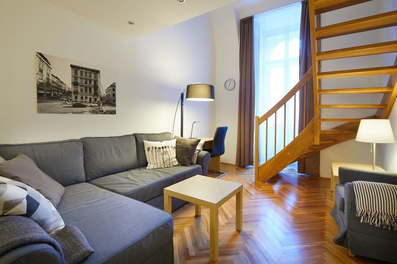 Fewo Oktogon Budapest Luaran gambar
