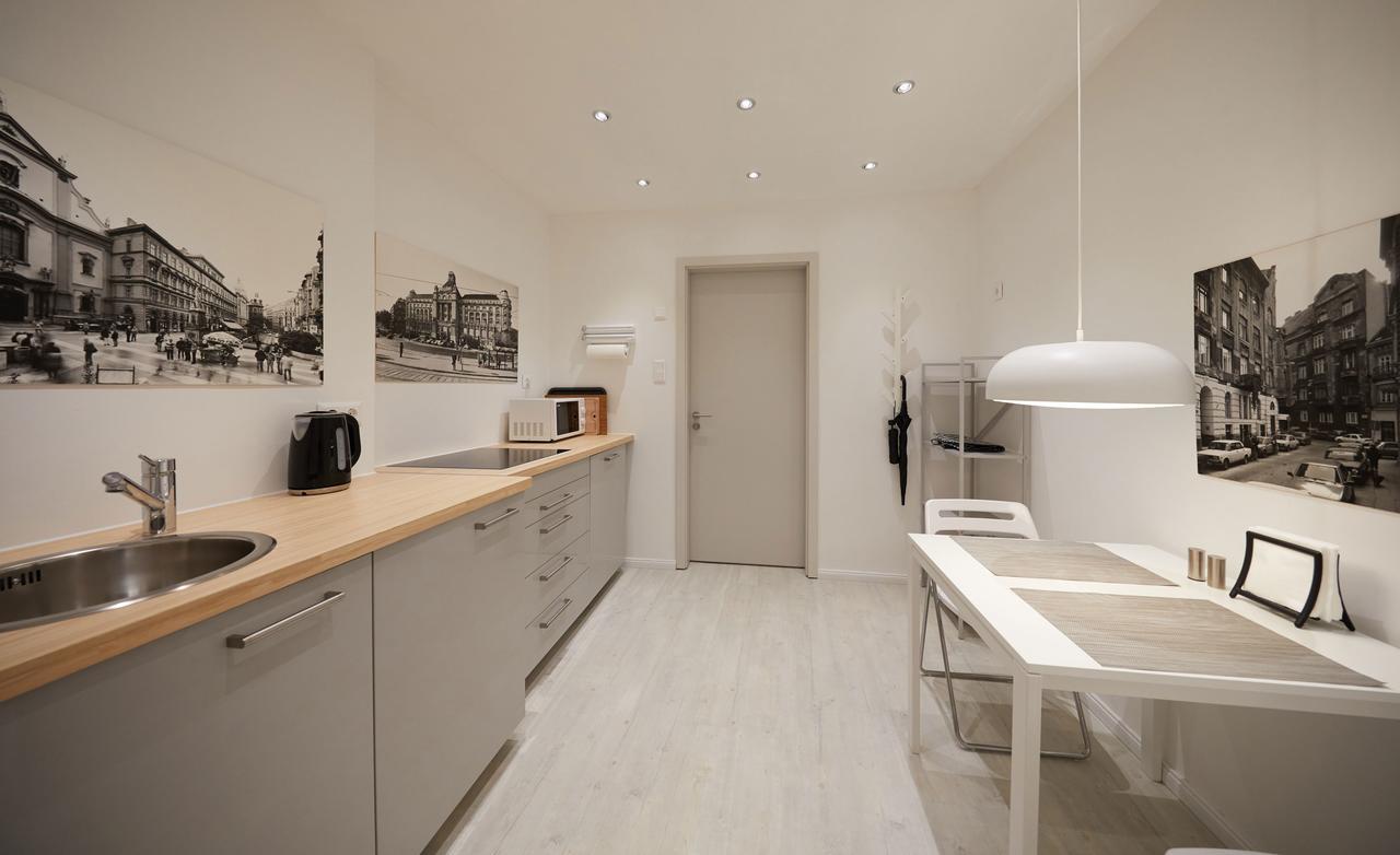 Fewo Oktogon Budapest Luaran gambar